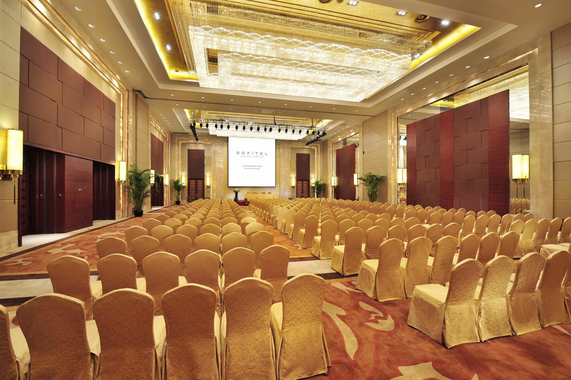 Sofitel Ningbo Hotel Buitenkant foto